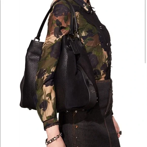 DESIGNER: Coach mixed leather Edie bag - Picture 15 of 17